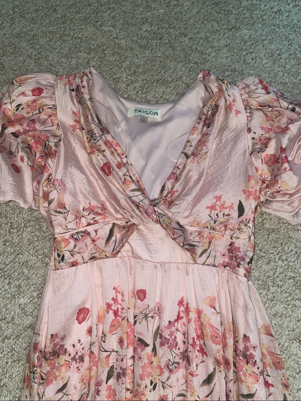 Taylor Pink Floral Maxi Dress with Puff Sleeves - Picture 2 of 7